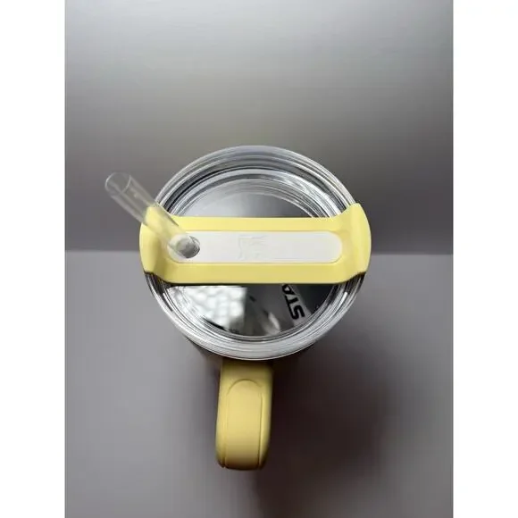 Stanley X Target Exclusive LEMONADE 40oz H2.O Quencher Tumbler BNWT - Picture 2 of 6